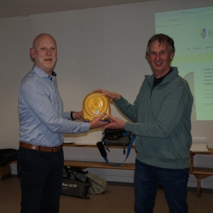 schenking aed ter aar